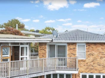 9 Reydon Place, Cockle Bay, Auckland