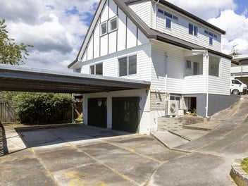 2/230 Rifle Range Road, Tauhara, Taupo