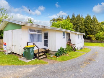 27A Kingsway Crescent, Forest Lake, Hamilton