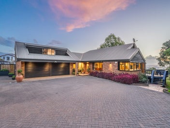 238 Point View Drive, East Tamaki Heights, Auckland