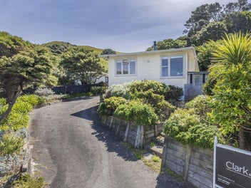 12 Raroa Place, Pukerua Bay, Porirua
