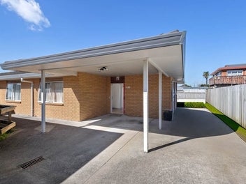 2/442 Richardson Road, Mount Roskill, Auckland
