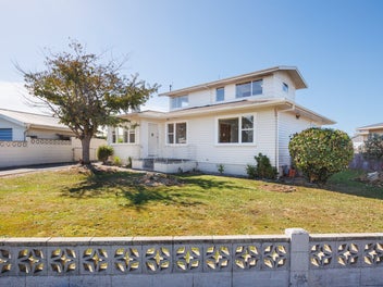 3 Ellesmere Crescent, Highbury, Palmerston North