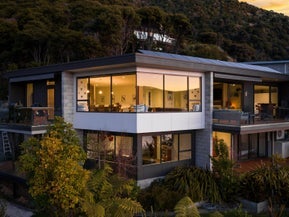 27 Amelia Crescent, Waikawa, Picton