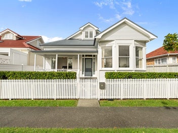 35 Renfrew Avenue, Sandringham, Auckland