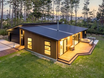 58 Crest Road, Akatarawa, Upper Hutt