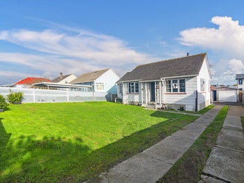 46 Clyde Crescent, Roslyn, Palmerston North