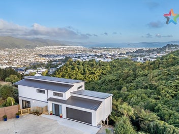13A Winifred Way, Belmont, Lower Hutt