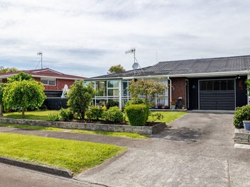 19 Te Punga Place, Awapuni, Palmerston North