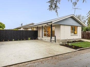 1/4 Ruddenklau Lane, Bishopdale, Christchurch