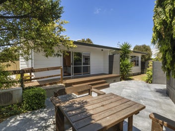 94 Benmore Avenue, Cloverlea, Palmerston North