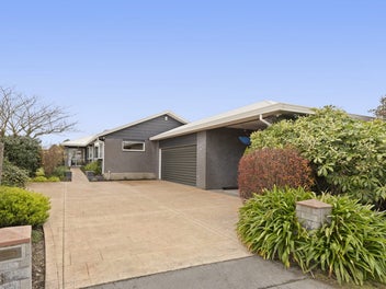 3 Pyatt Place, Redwood, Christchurch