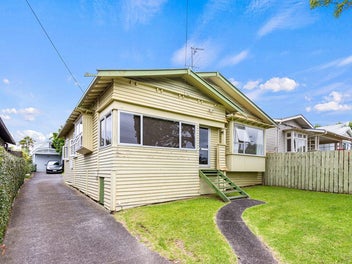 94 West End Road, Westmere, Auckland