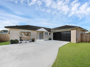 11 Riplington Road, Huntington Park, Auckland
