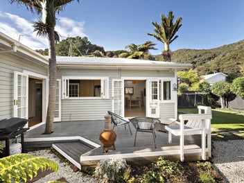 3 Ngaio Street, Eastbourne, Lower Hutt