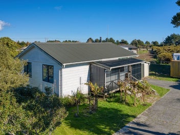 11 Butlers Road, Hokitika