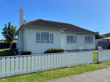 27 Roberts Avenue, Aramoho, Whanganui