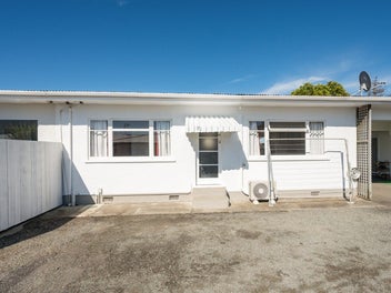 2/12 Golf Road, Tahunanui, Nelson