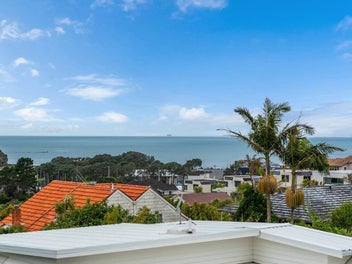 1/45 Rangitoto Terrace, Milford, Auckland