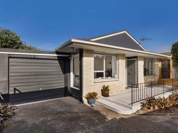 3/110 Richardson Road, Owairaka, Auckland