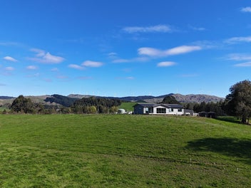 305 Waitetuna Valley Road, Raglan