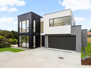 16 McMenamin Place, Fairview Heights, Auckland