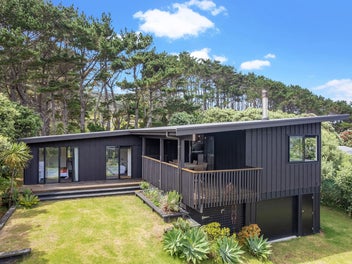 266 Bethells Road, Henderson