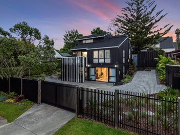 3 Sandiacre Way, Browns Bay, Auckland