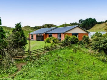 210 Standish Road, Toko, Stratford