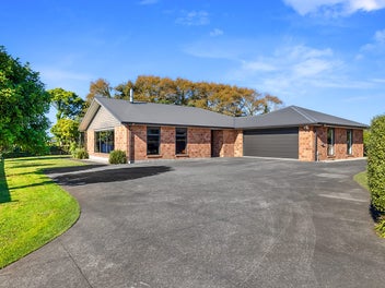 111 Queens Road, Glen Avon, New Plymouth