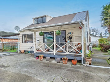 196A Bartholomew Road, Levin, Levin