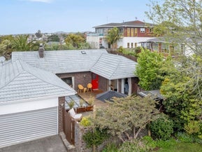 9 Tanoa Place, Glendene, Auckland