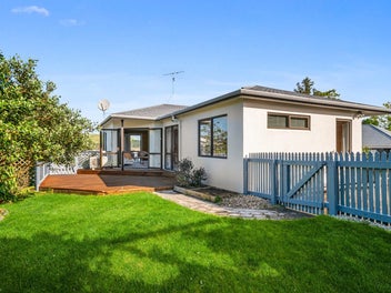 212B Norman Lesser Drive, Saint Johns, Auckland