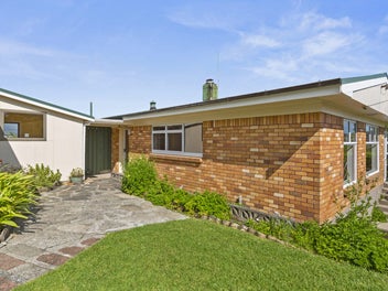 9 Government Road, Raglan, Raglan