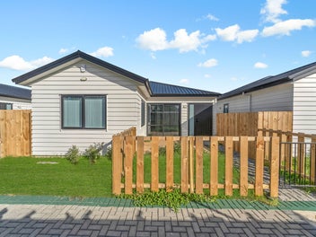 37C Clarkson Crescent, Otara, Auckland