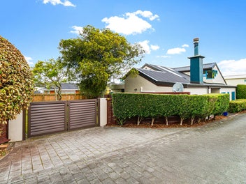 1/34 Eastern Beach Road, Eastern Beach, Auckland