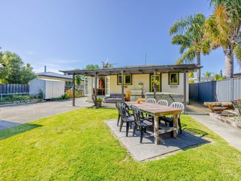 74 Clarence Cox Crescent, Pirimai, Napier