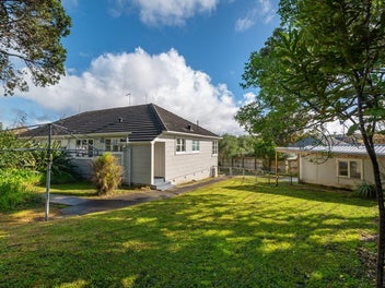 6 Moa Street, Belmont, Auckland