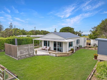 43 Pinedale Crescent, Riversdale Beach