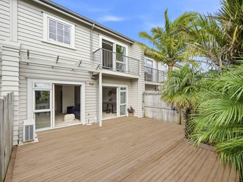 4/78 Fernhill Way, Oteha, Auckland