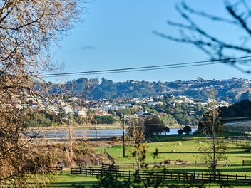 138 Paekakariki Hill Road, Porirua