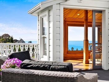 18 Sealy Road, Bluff Hill, Napier