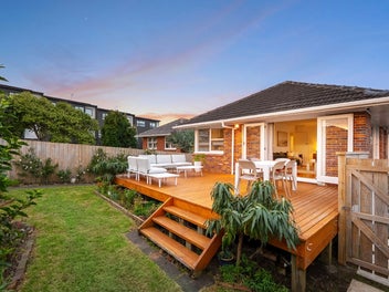 1/8 Fowler Street, Northcote, Auckland