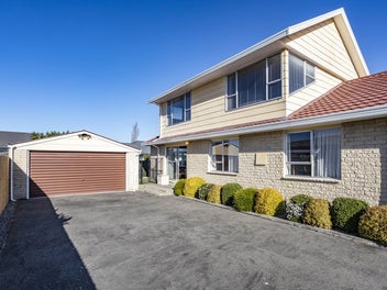 2/17 Nyoli Street, Northcote, Christchurch