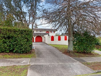 17 Maxwelton Drive, Mairangi Bay, Auckland