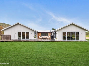 2506 Kahuranaki Road, Havelock North