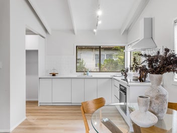 1/39 Sturges Road, Henderson, Auckland