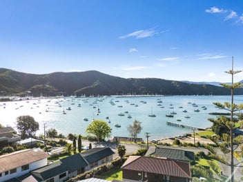 9A Finlay Grove, Waikawa, Picton