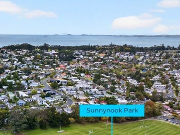 20 Laurina Road, Sunnynook, Auckland