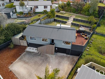 14 Kingswood Road, Brookfield, Tauranga